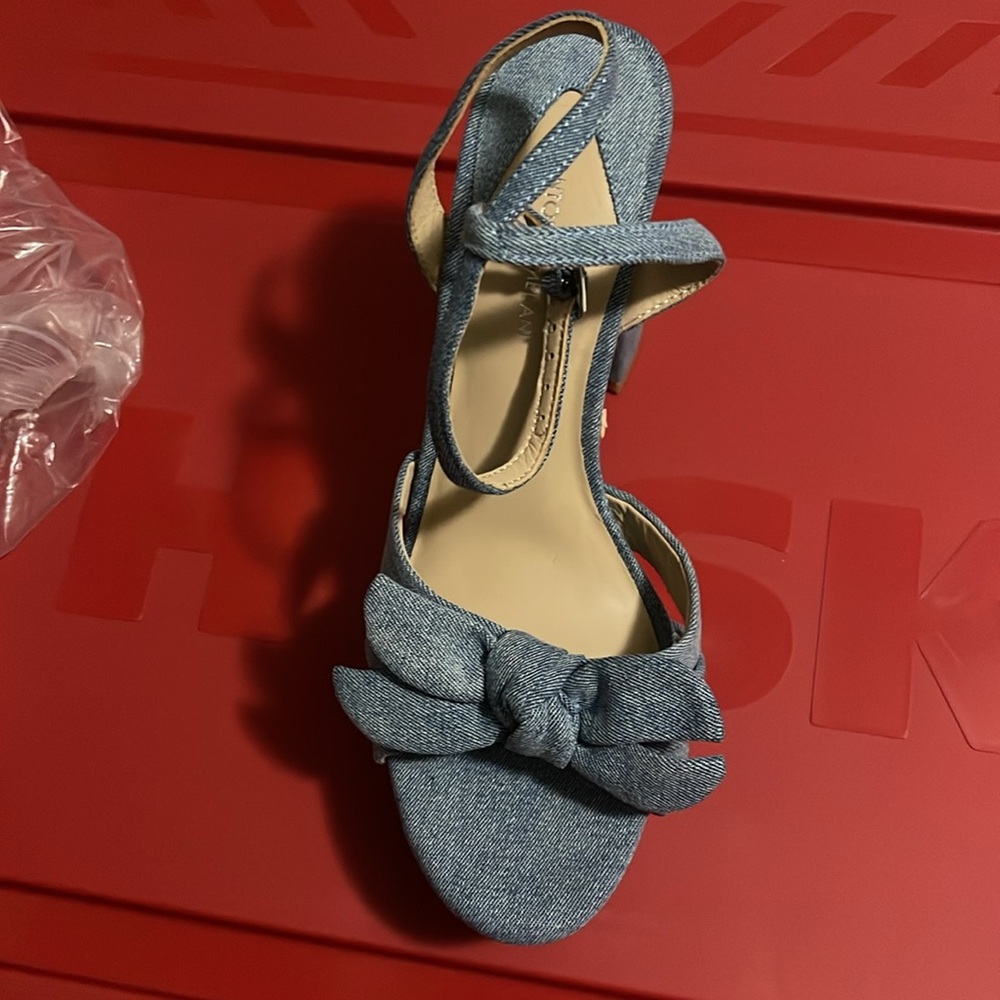 New Antonio Melani Bindi Denim Bow Platform Dress Sandals - Picture 2 of 4
